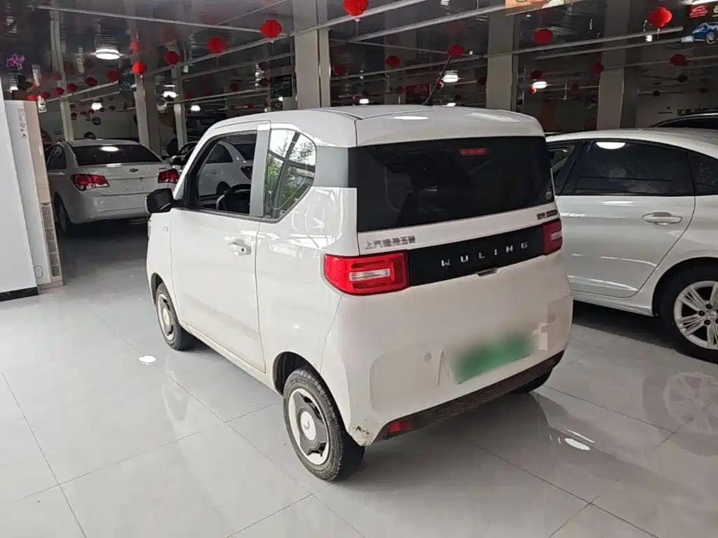 Wuling MINIEV — миниатюра 5