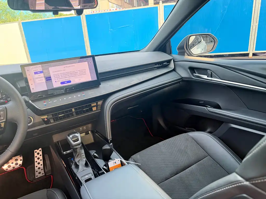 Toyota Camry — миниатюра 8