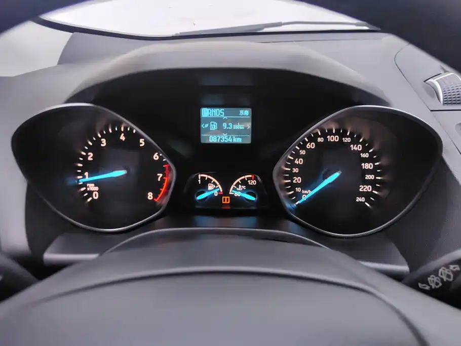Ford Kuga — миниатюра 14