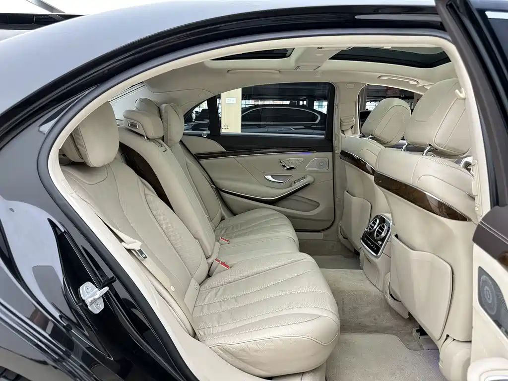 Mercedes-Benz S-Class — миниатюра 6