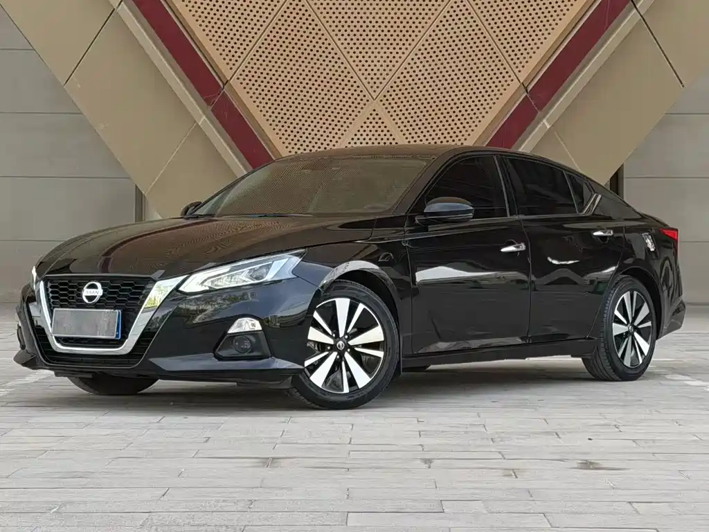 Nissan Teana 2022