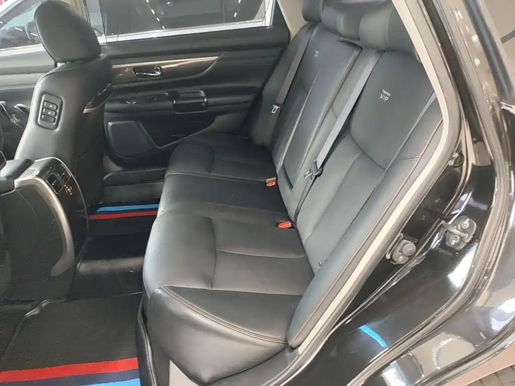 Nissan Teana — миниатюра 17