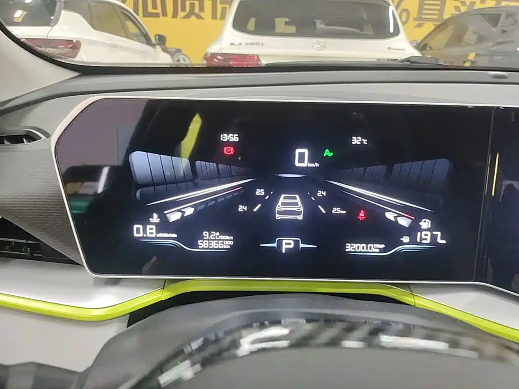 Geely Binyue — миниатюра 12