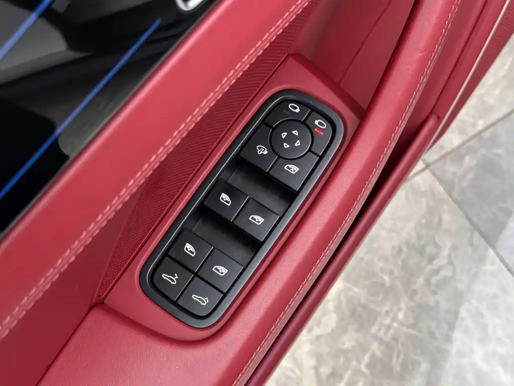 Porsche Panamera — миниатюра 15
