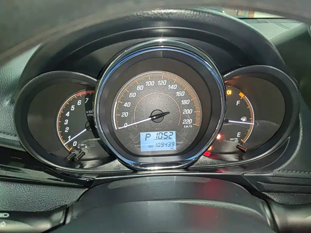 Toyota Yaris L — миниатюра 12