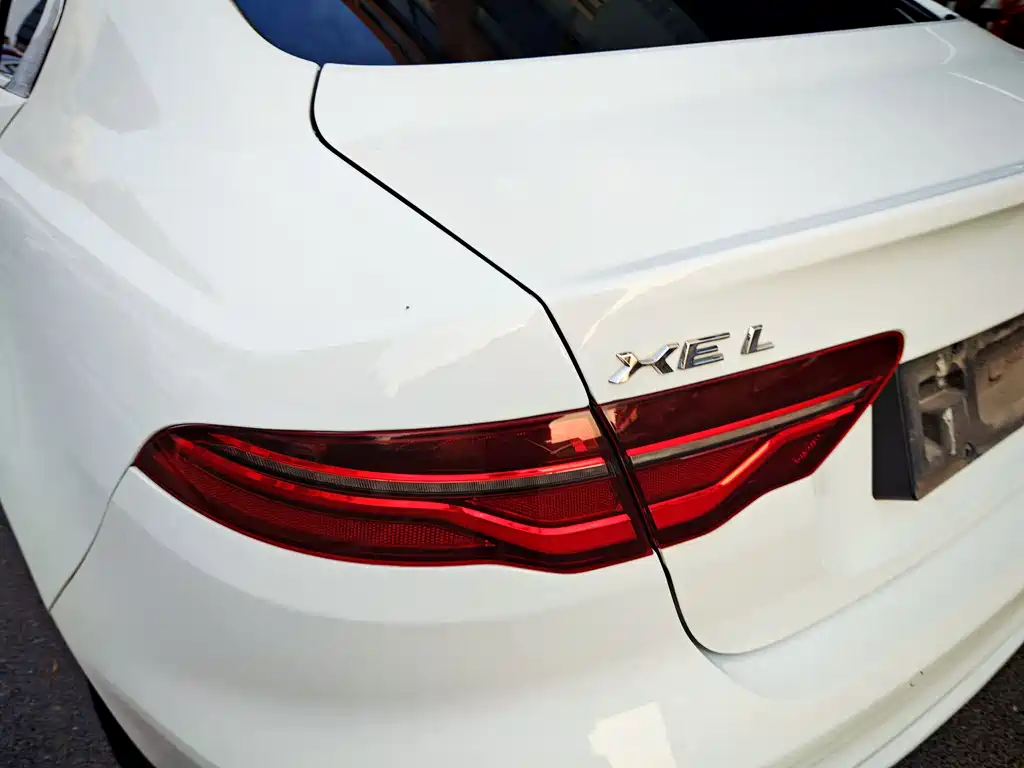 JAGUAR XEL