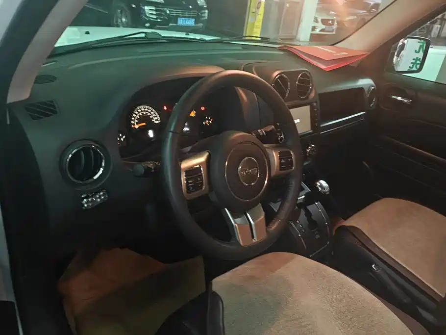 Jeep Patriot — миниатюра 12