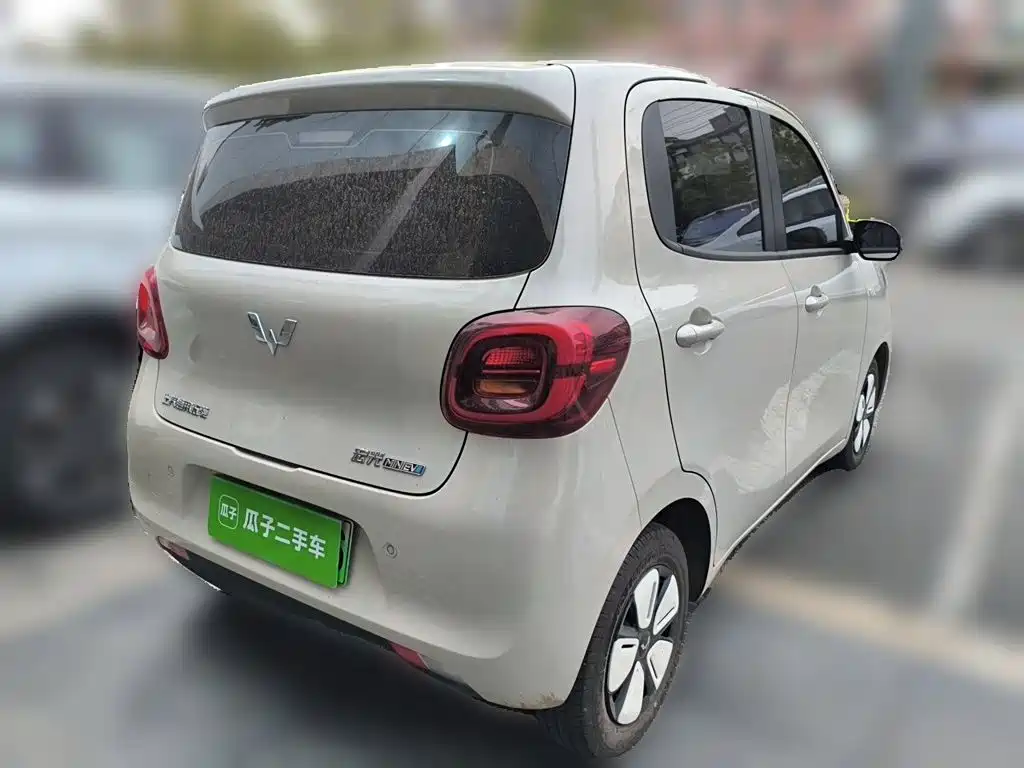 Wuling MINIEV — миниатюра 4
