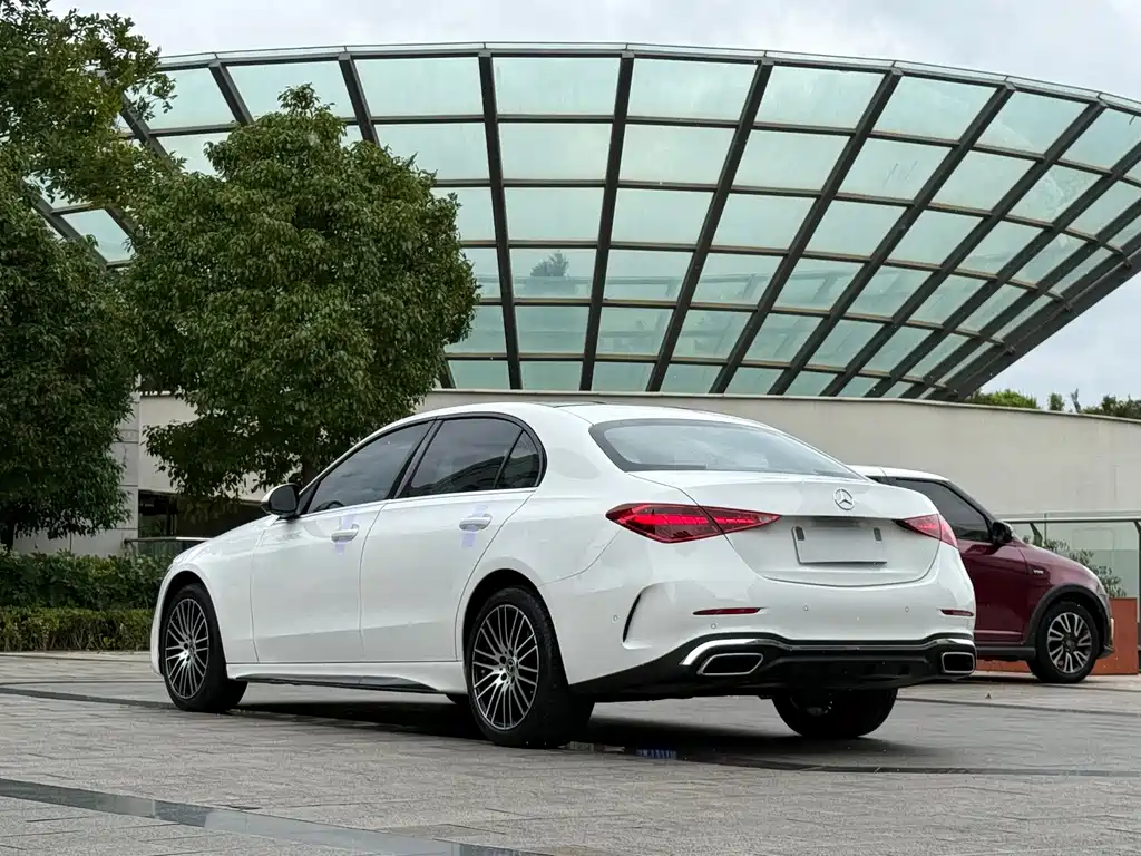 Mercedes-Benz C-Class — миниатюра 9