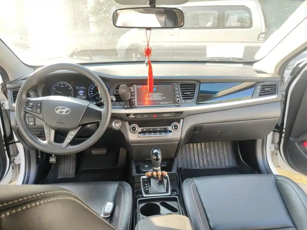 Hyundai Mistra — миниатюра 13