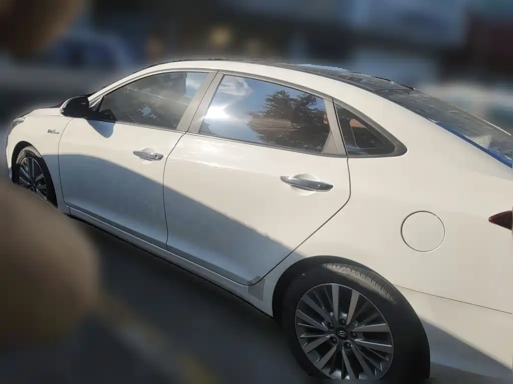 Hyundai Mistra — миниатюра 25