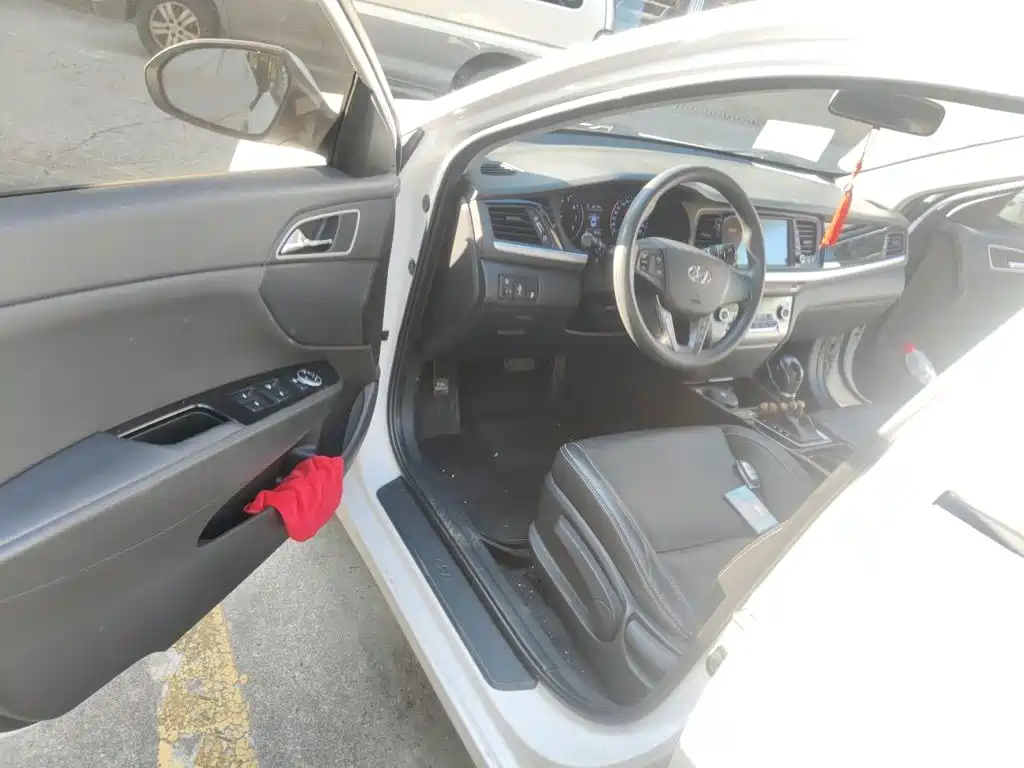 Hyundai Mistra — миниатюра 14