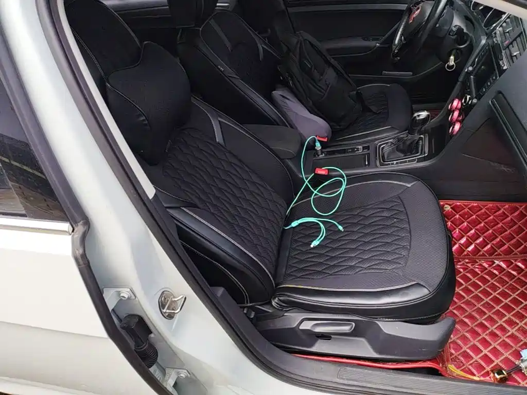Volkswagen Golf — миниатюра 25
