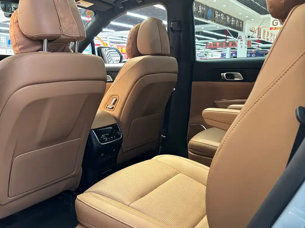 Li Auto Li ONE — миниатюра 7