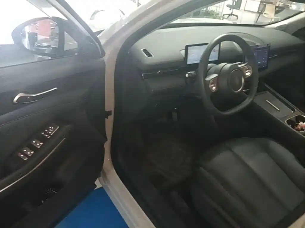 Baojun Yunhai — миниатюра 16