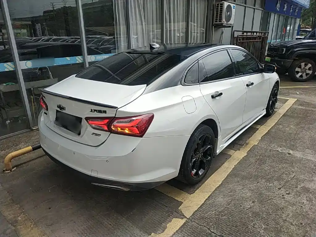 Chevrolet Malibu XL — миниатюра 7