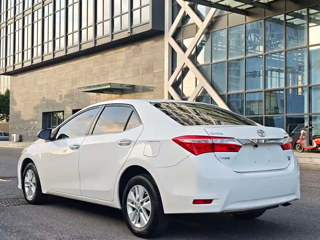 Toyota Corolla — миниатюра 12