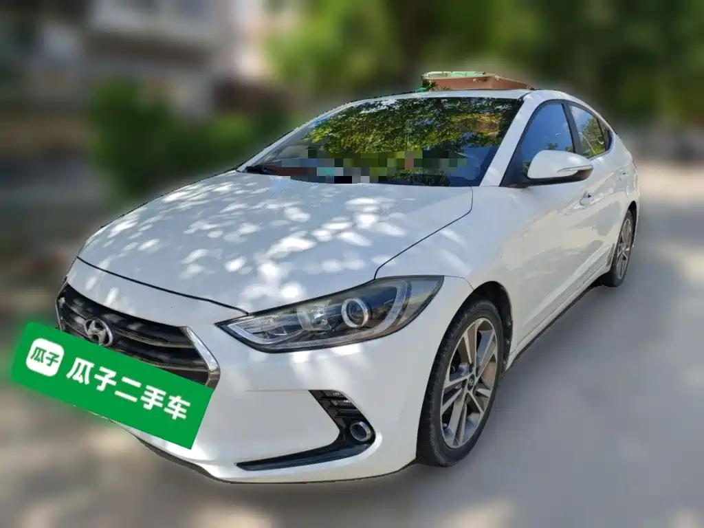 Hyundai Elantra — миниатюра 2