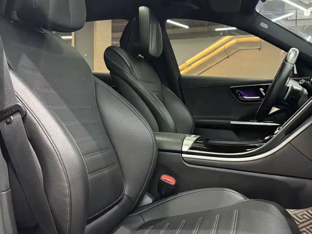 Mercedes-Benz C-Class — миниатюра 9