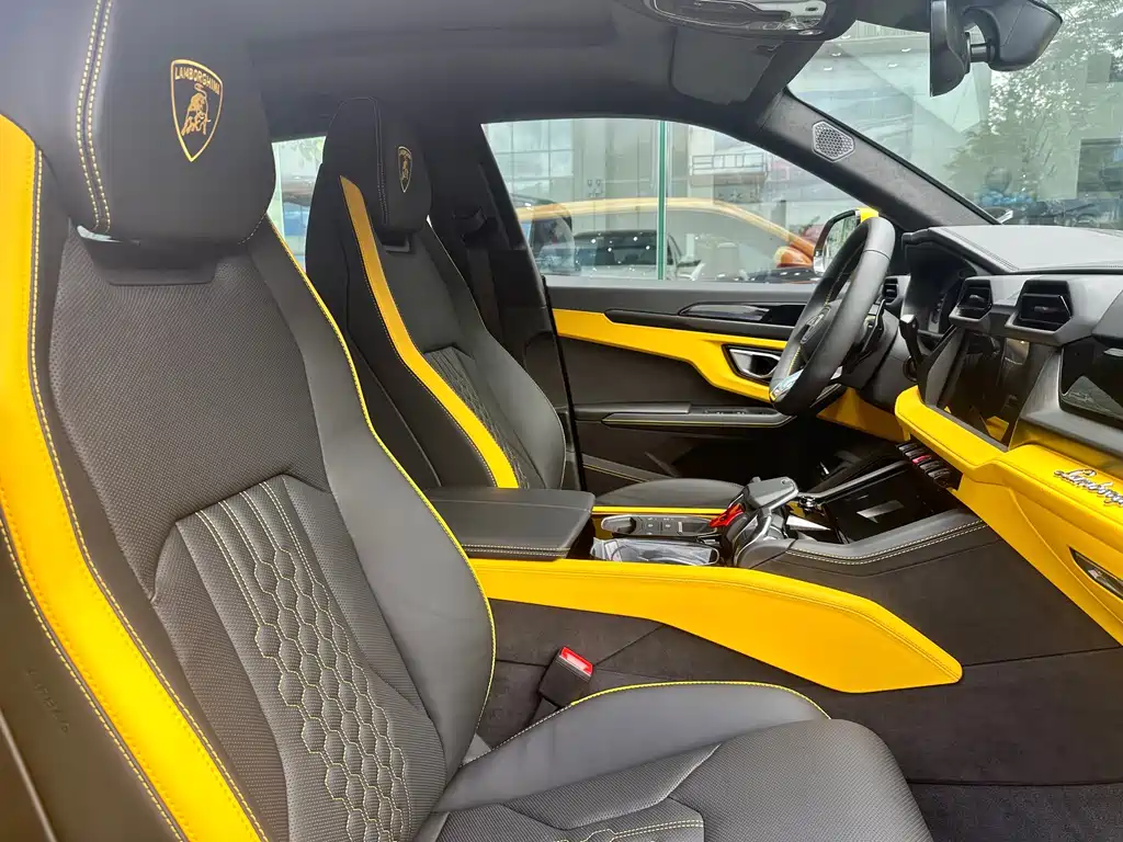 Lamborghini Urus SE — миниатюра 6