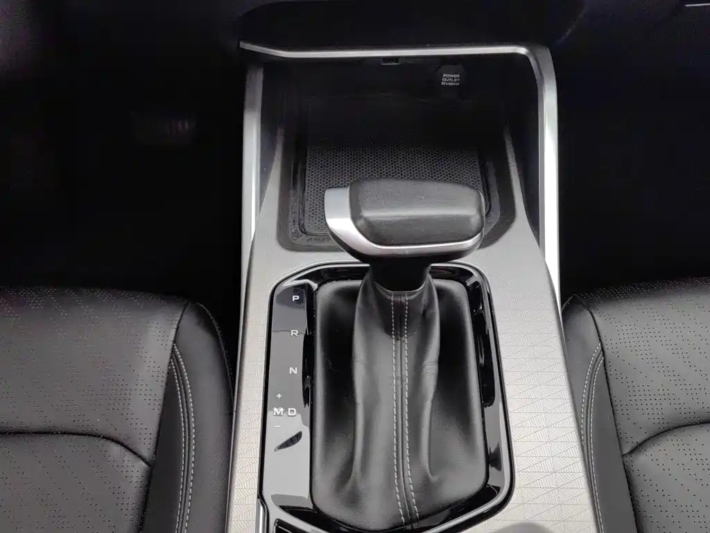 Geely Emgrand — миниатюра 13