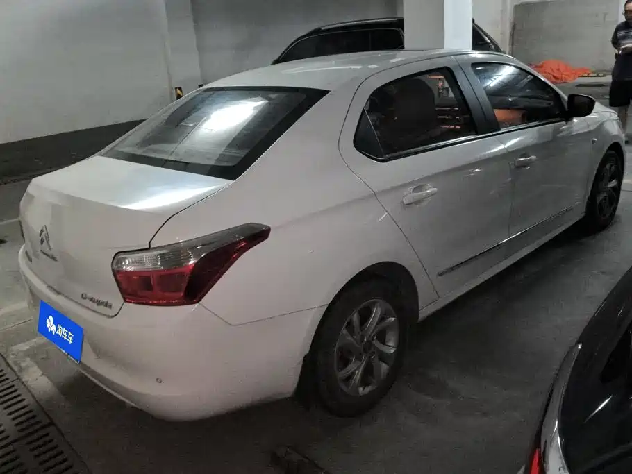 Citroen Elysee — миниатюра 3