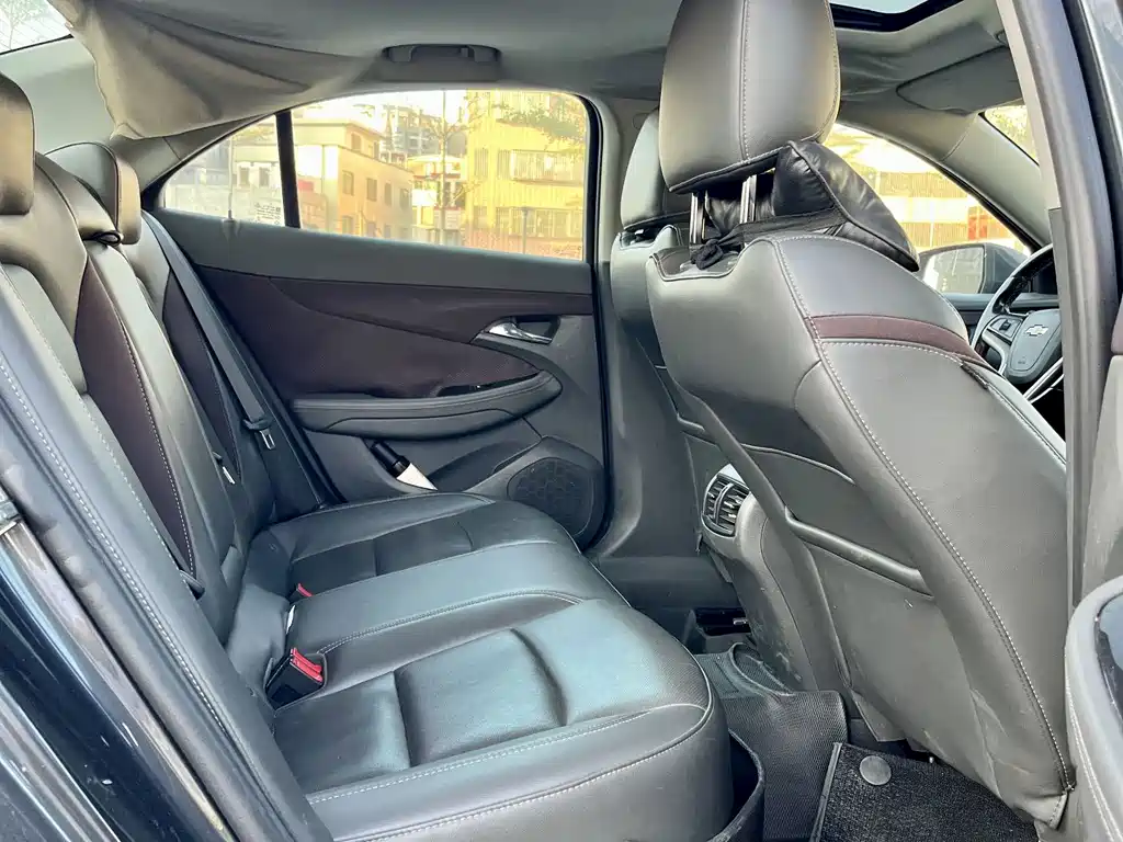 Chevrolet Malibu — миниатюра 11