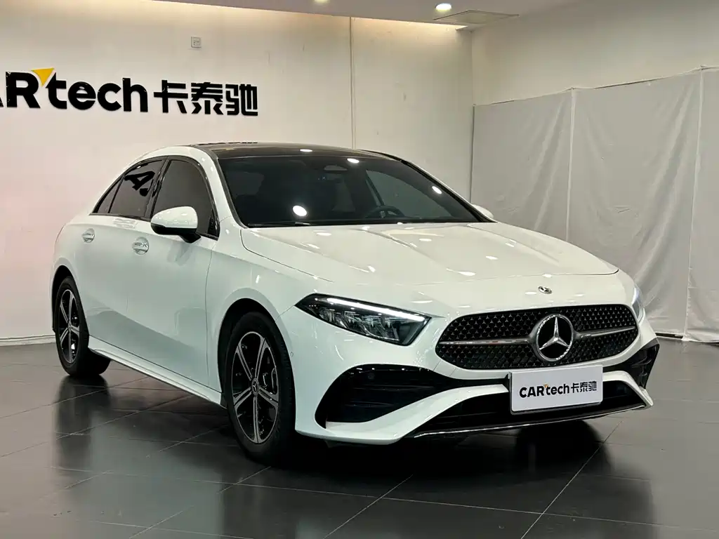 Mercedes-Benz A-Class A 2023 A 200 L Fashion