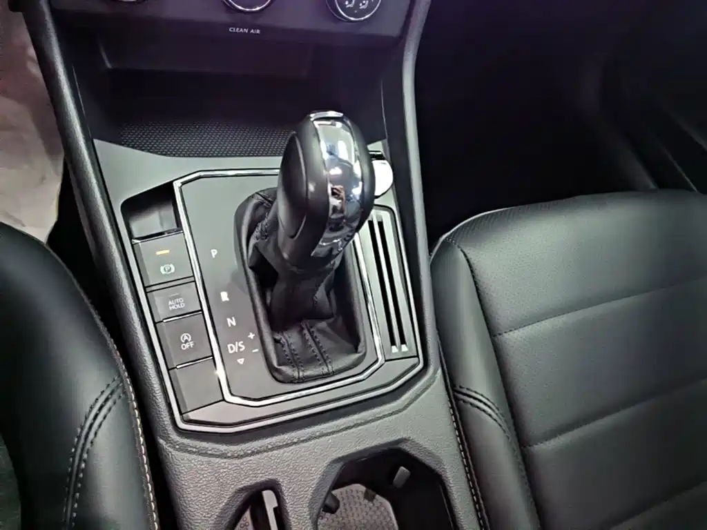 Volkswagen Lavida — миниатюра 14
