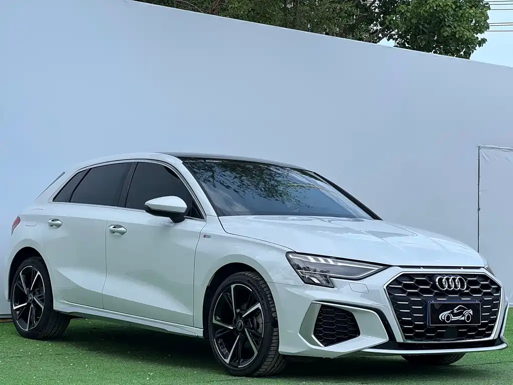Audi A3 2023 Sportback 35 TFSI Fashion Sport