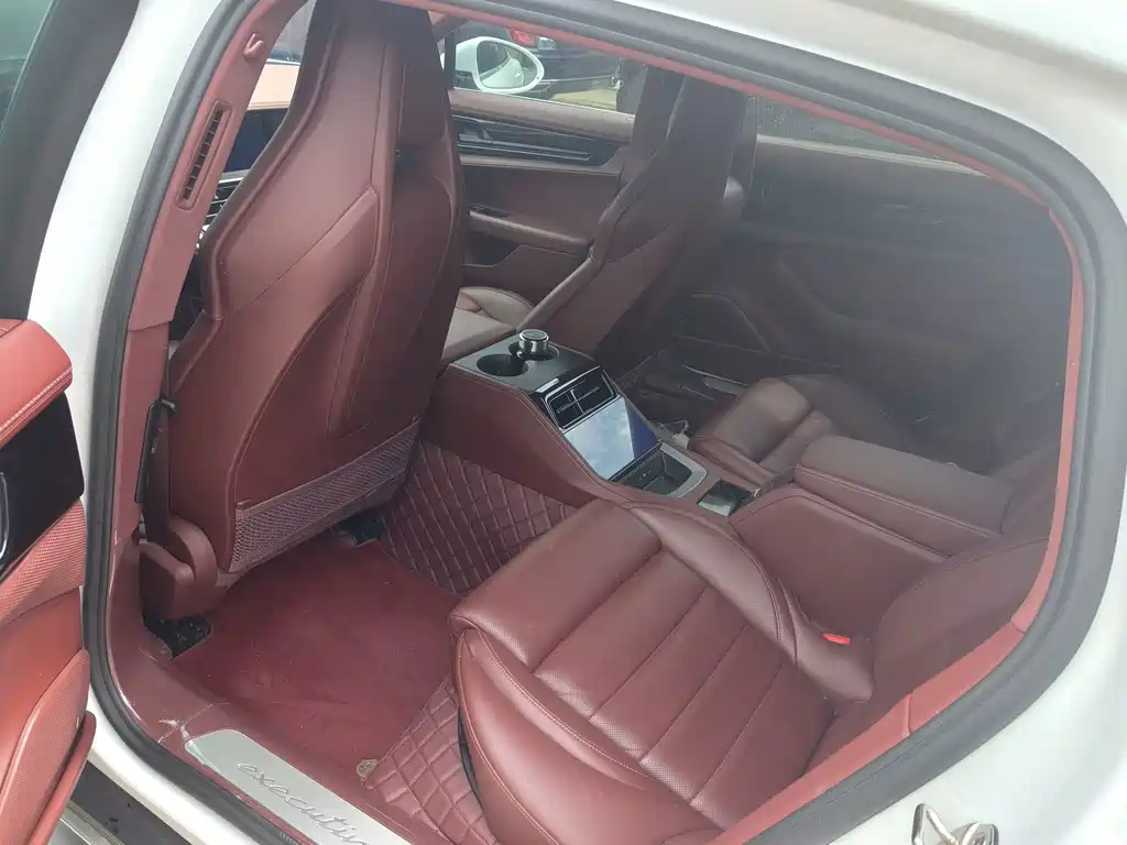 Porsche Panamera — миниатюра 11