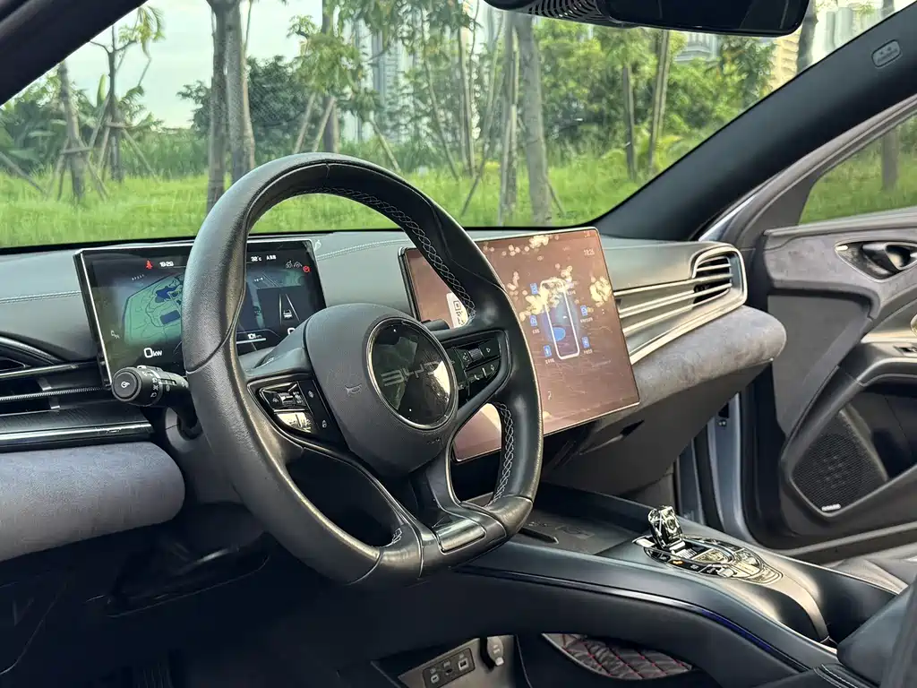 BYD Seal — миниатюра 14