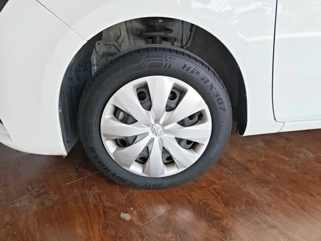 Toyota Yaris L — миниатюра 23