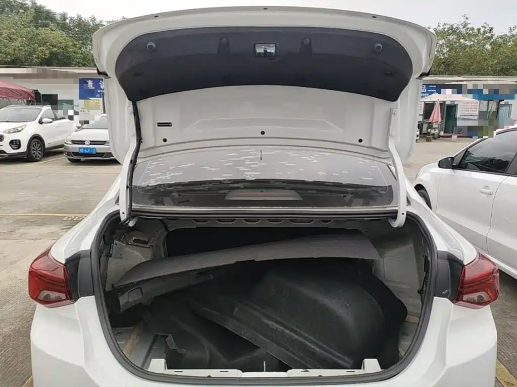 Chevrolet Cavalier — миниатюра 19