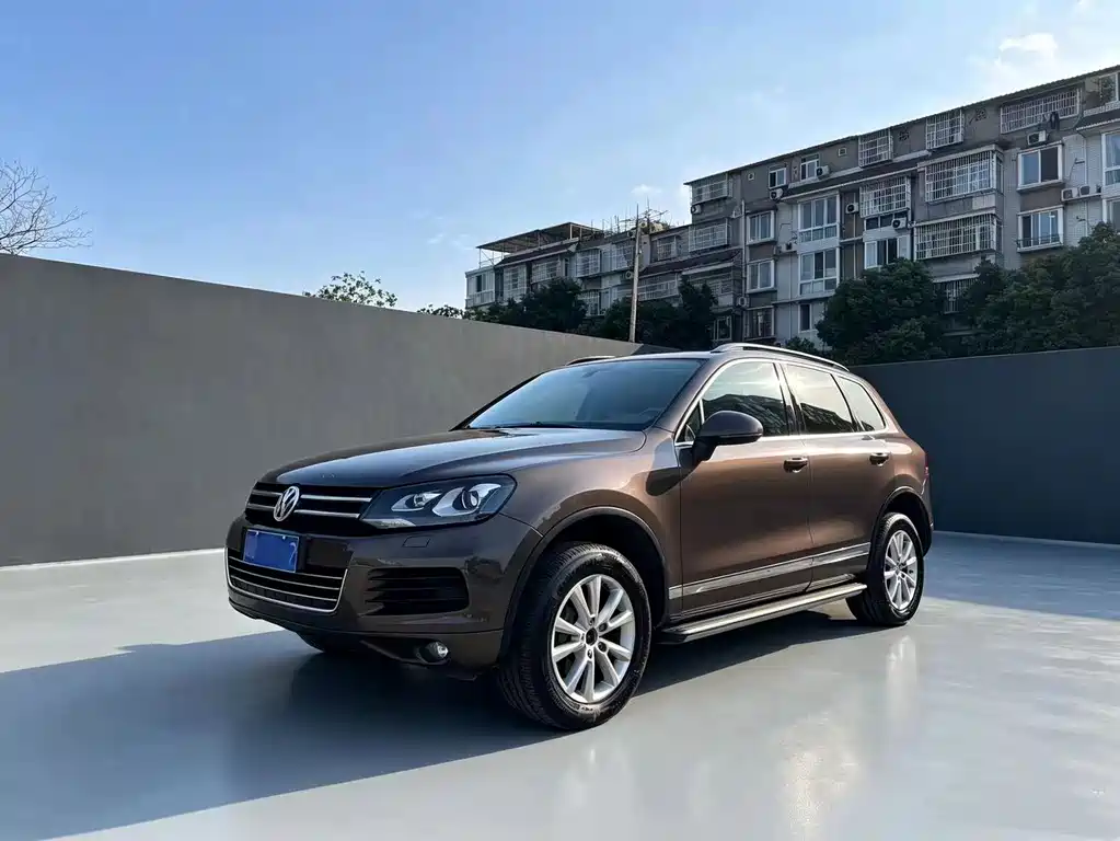 Купить Volkswagen Touareg