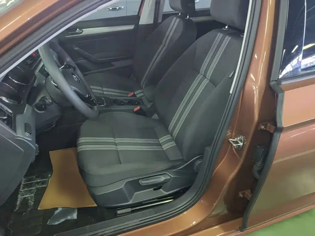 Volkswagen Lamando — миниатюра 15