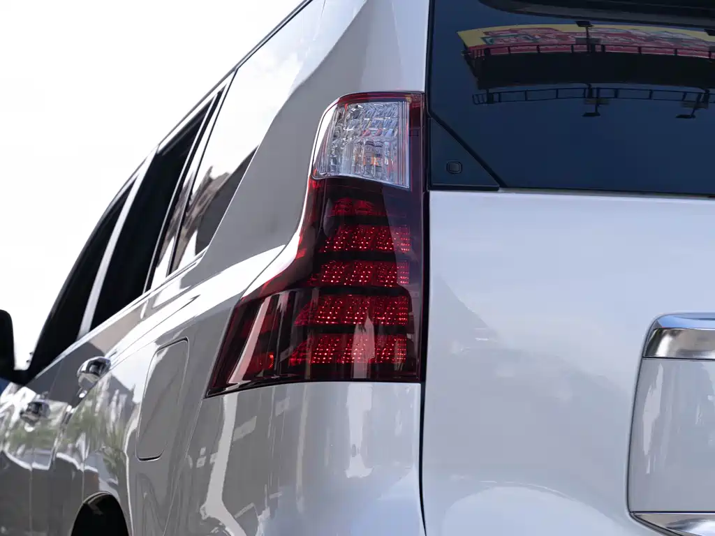 Lexus GX — миниатюра 7