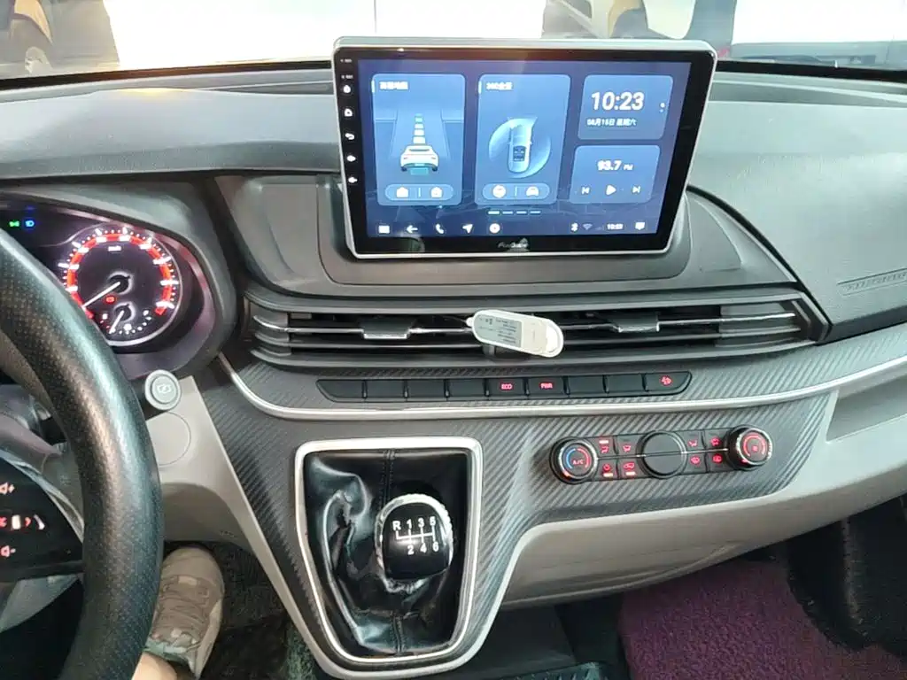 Maxus V90 — миниатюра 13