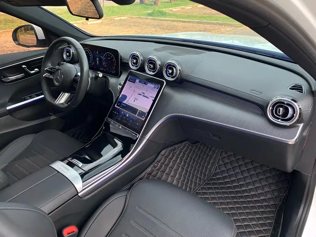 Mercedes-Benz C-Class — миниатюра 11