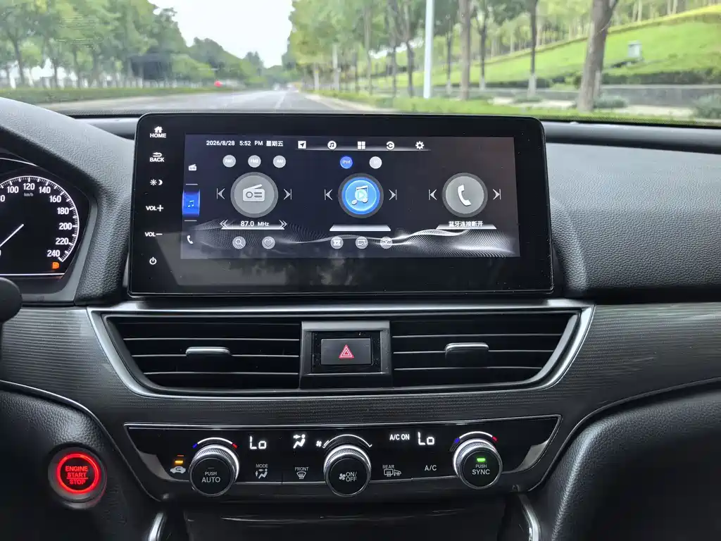 Honda Accord — миниатюра 14