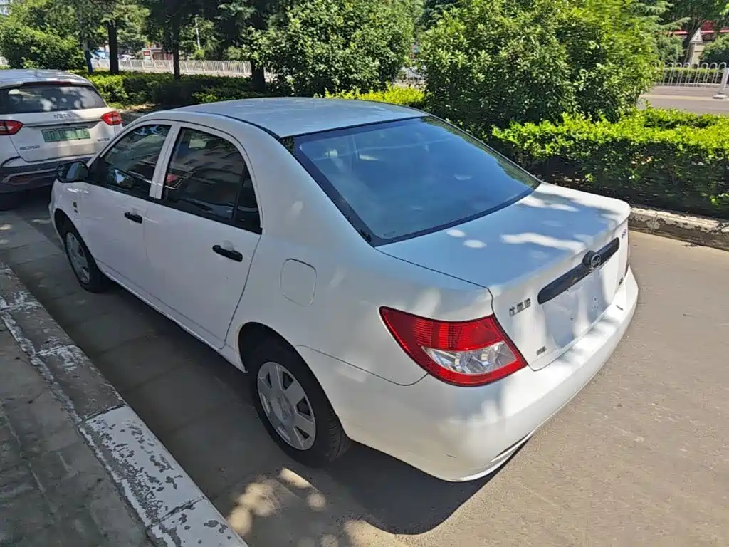BYD F3 — миниатюра 5