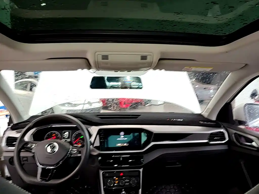 Volkswagen T-Cross — миниатюра 18