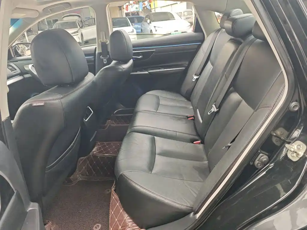 Nissan Teana — миниатюра 17