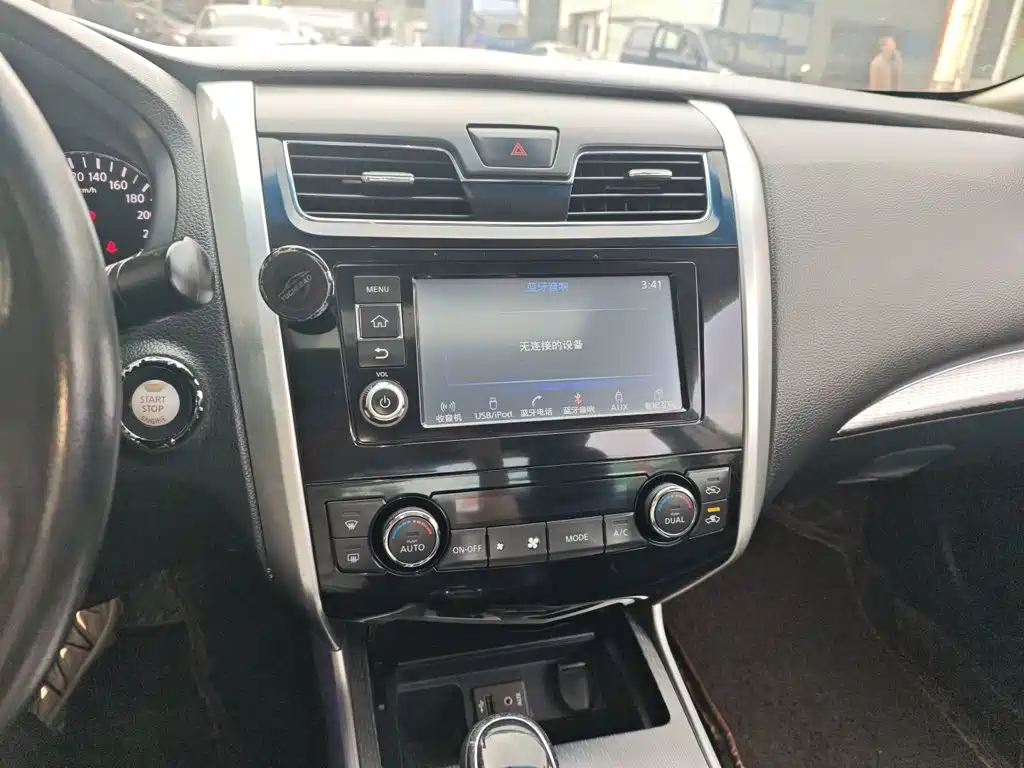 Nissan Teana — миниатюра 13