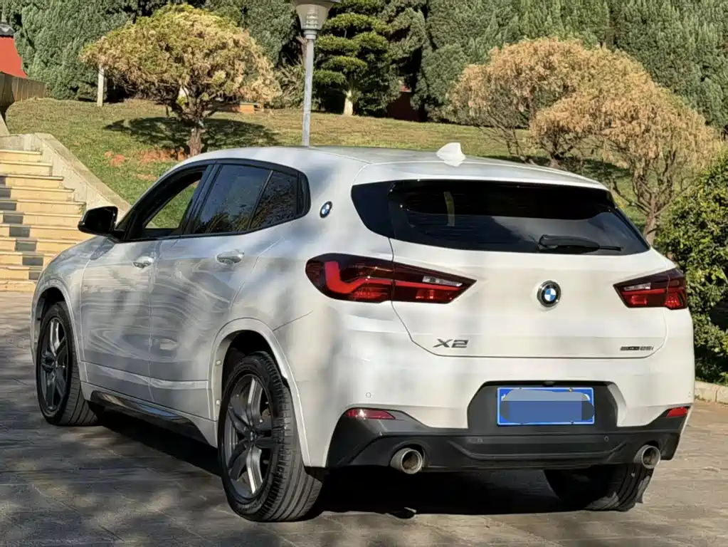 BMW X2