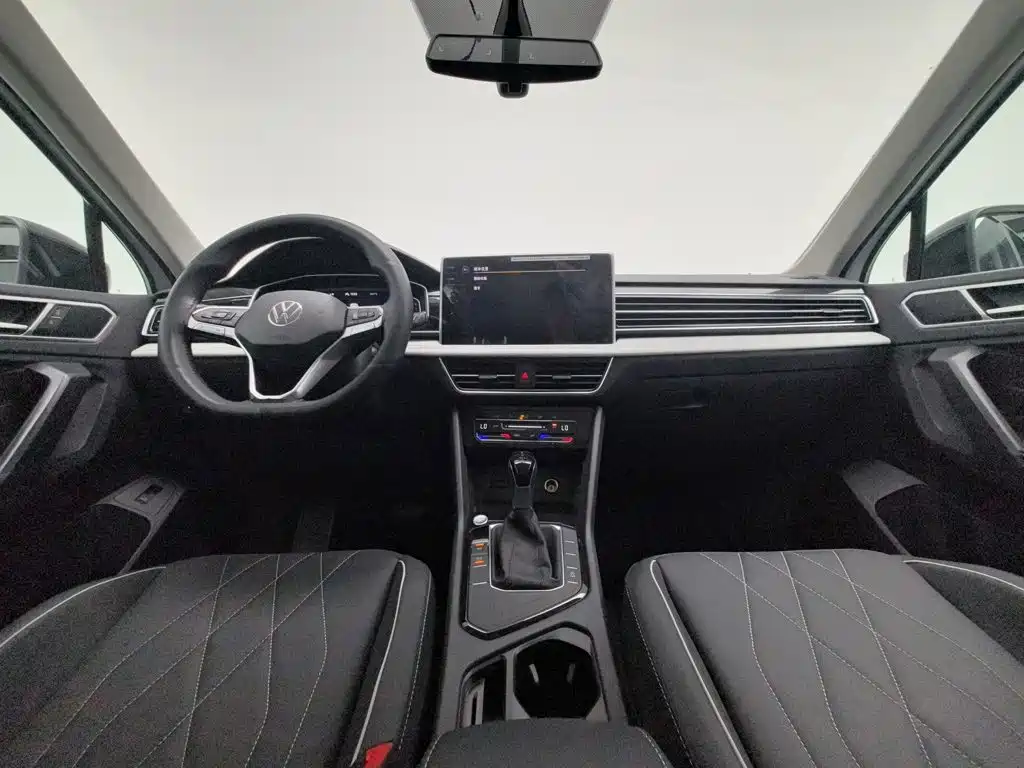 Volkswagen Tiguan L — миниатюра 5