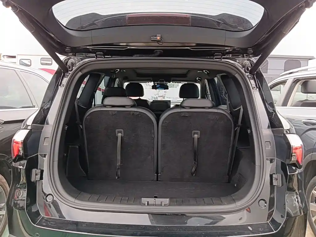 Geely Haoyue L — миниатюра 19