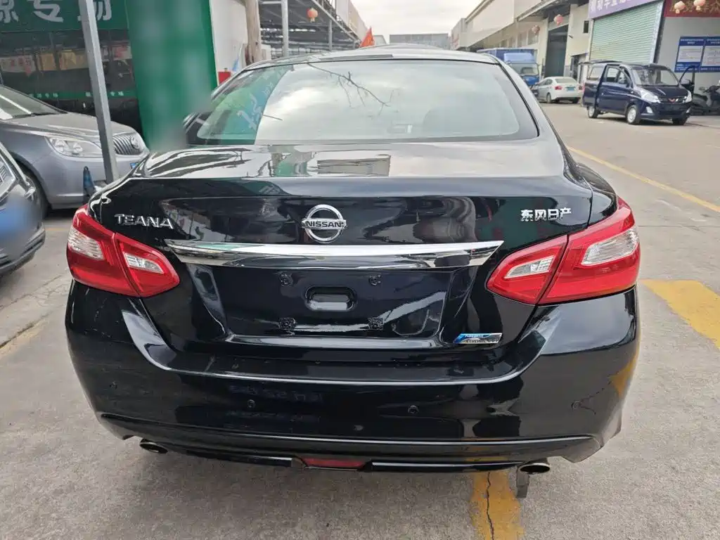Nissan Teana — миниатюра 6