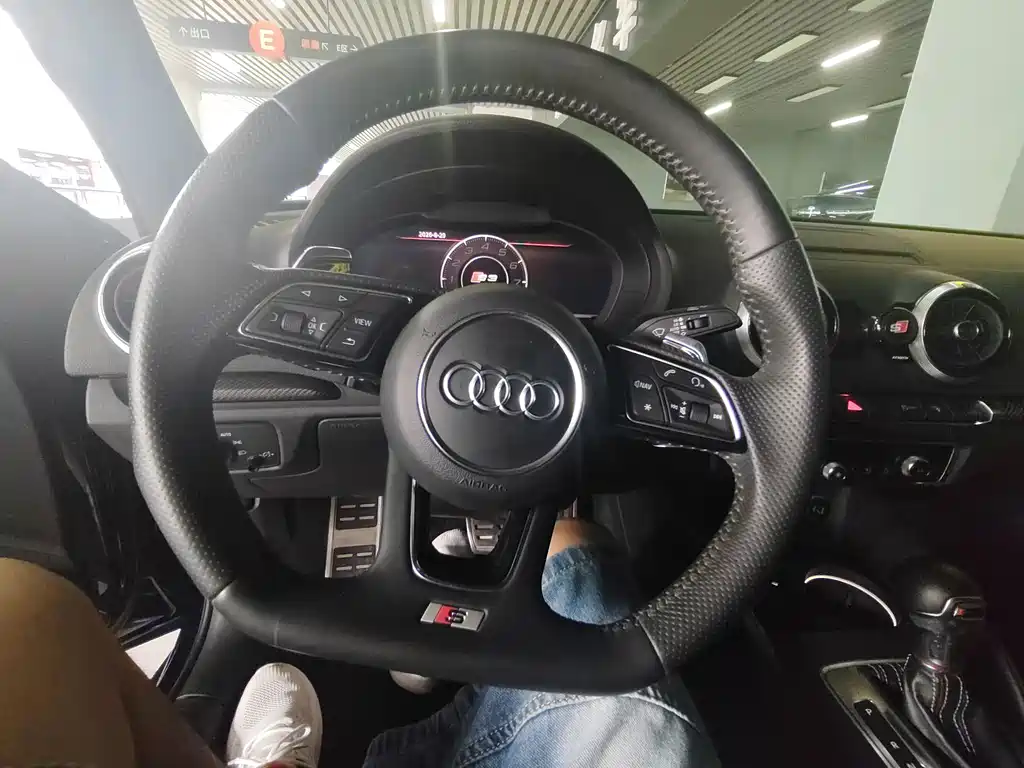 Audi S3 — миниатюра 7