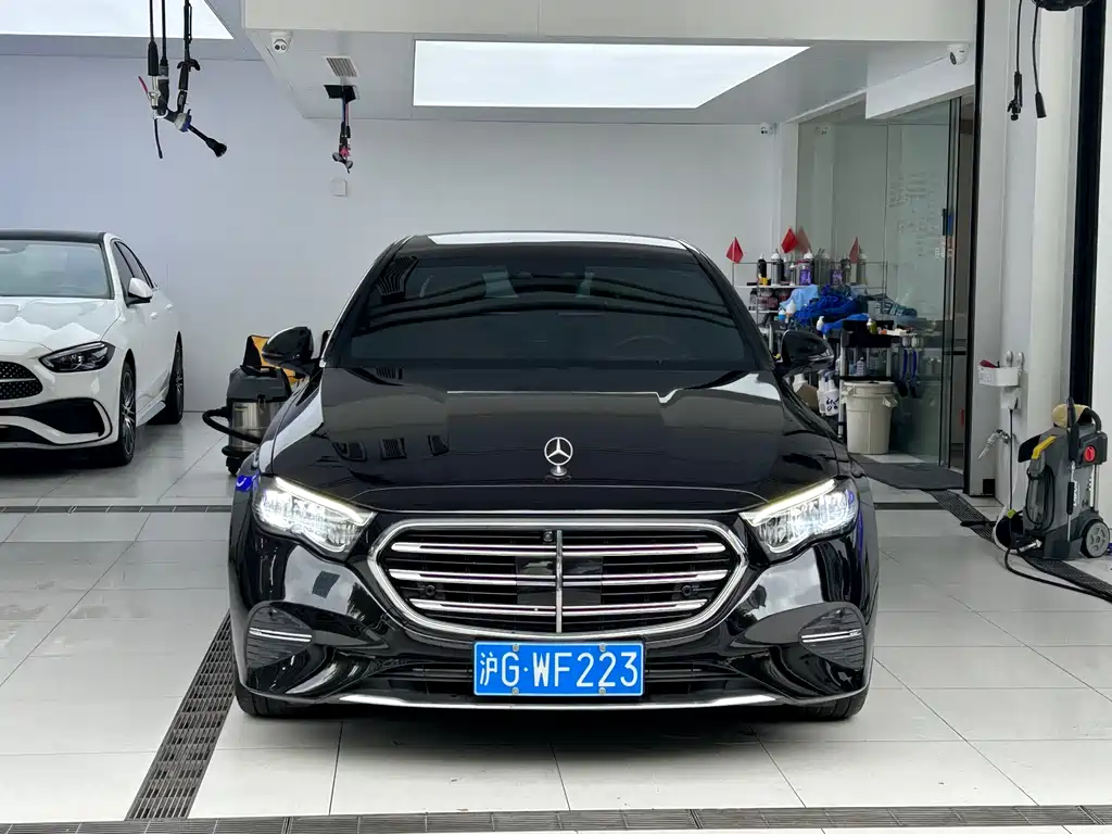 Mercedes-Benz E-Class 2024
